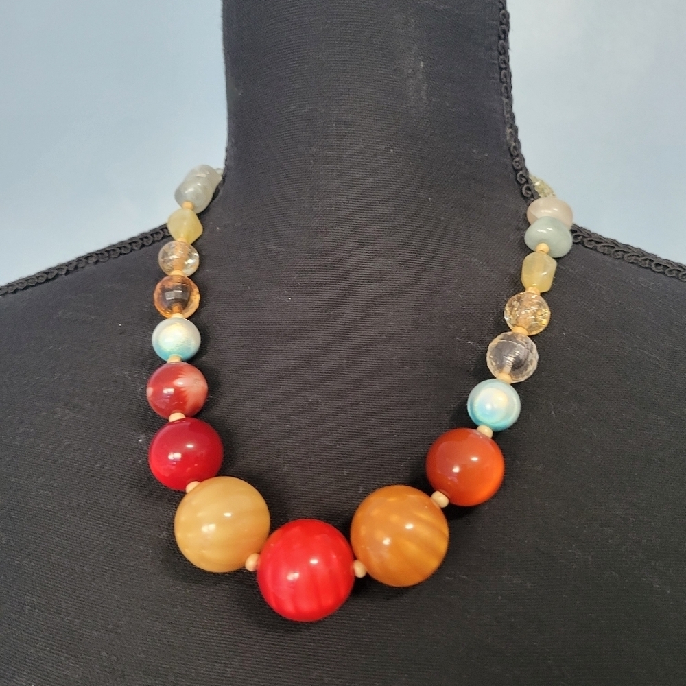 Chunky Beaded Fashion Necklace